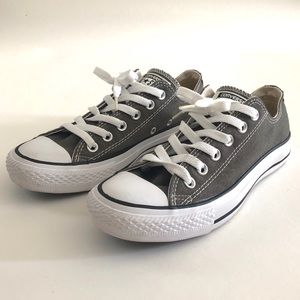 Chuck Taylor Converse Low Top